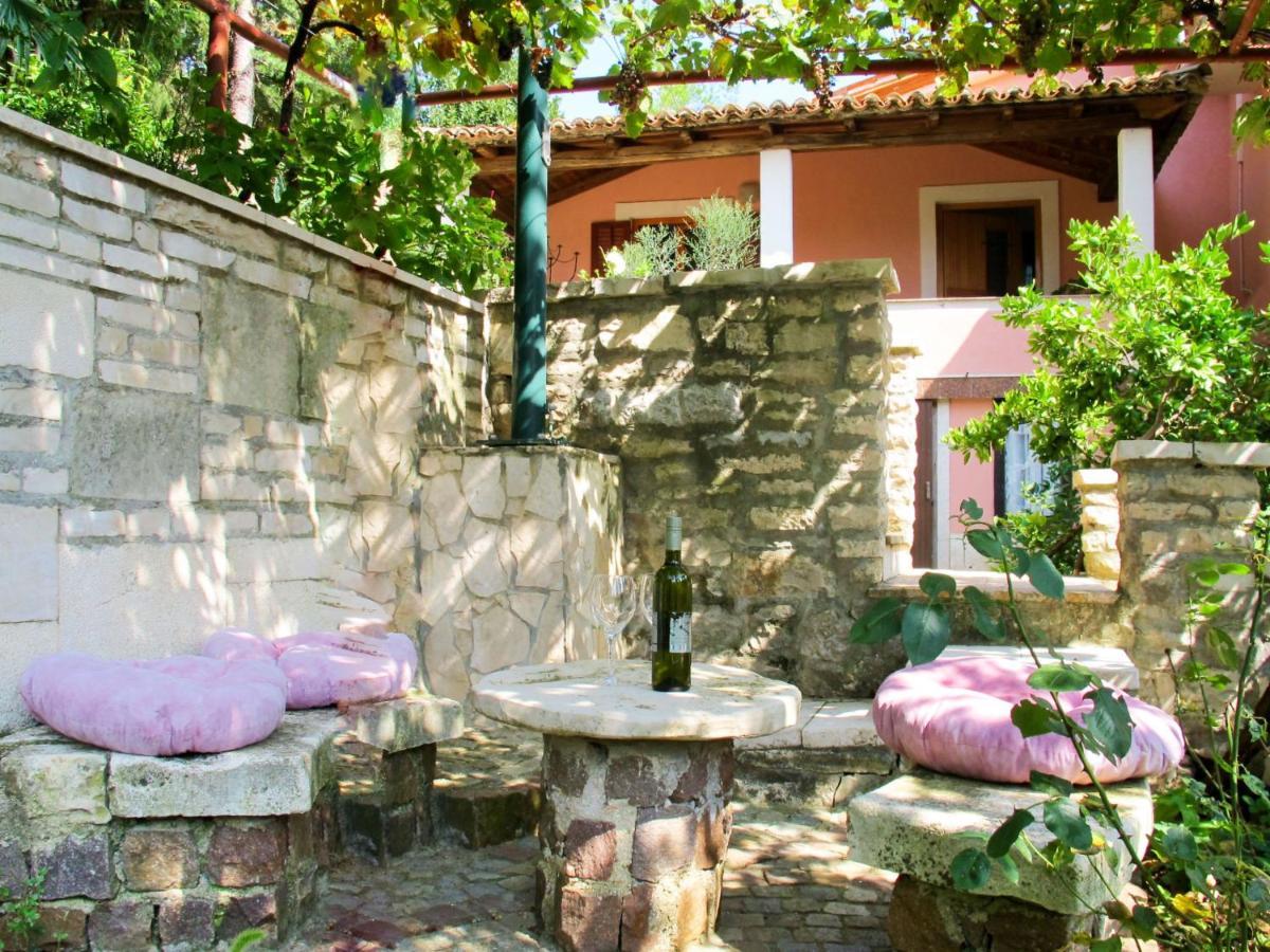 Holiday Home Noel - LBN433 Raša Buitenkant foto
