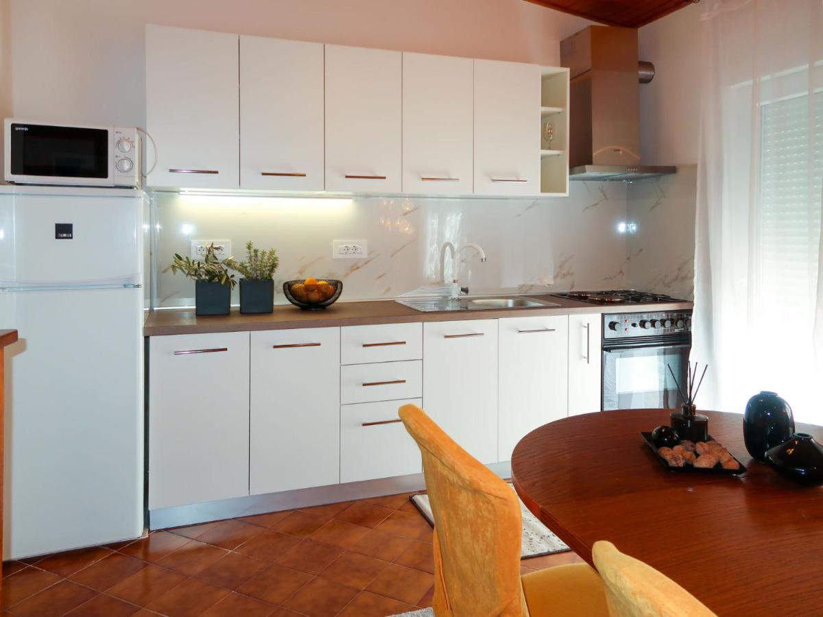 Holiday Home Noel - LBN433 Raša Buitenkant foto